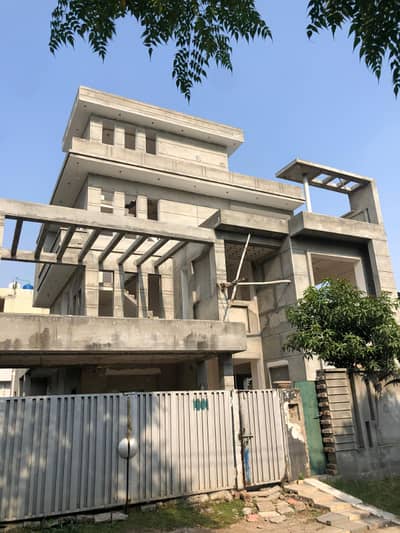 1-Kanal Triple Storey House For Sale