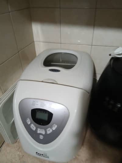 Bread Maker( Morphy Richards)