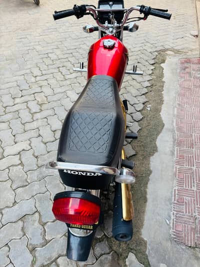 Honda 125 gold edition