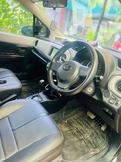 Toyota vitz 2014