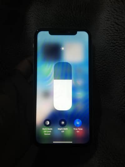 iphone XR (factory unlock) exchange possible