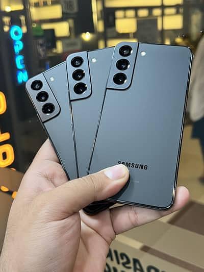 Samsung S22 8gb 128gb official pta approved
