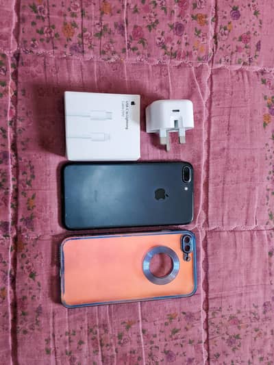 iphone 7 plus with original panel charger and c to lighting cable