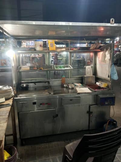 Burger & Shwarma Counter With Fryer