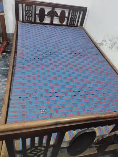 Single wooden Bed