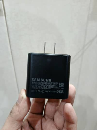 Samsung's Type C charger + Cable