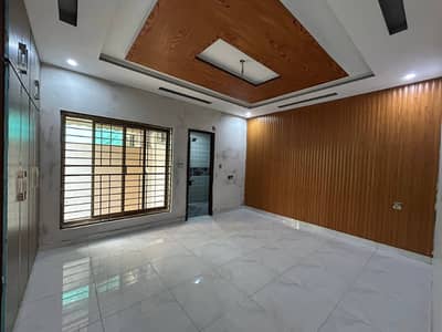 5Marla Park facing House available for Sale in Buch Villas