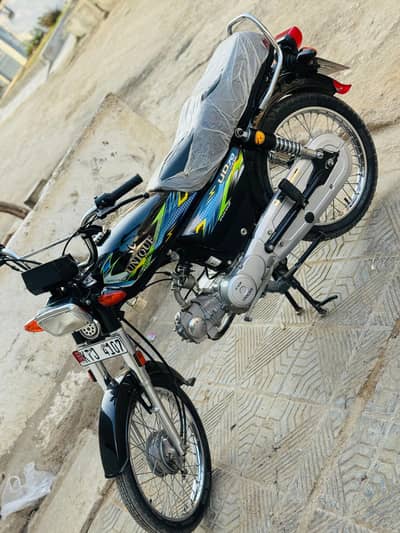 unique CD 70 2025 model