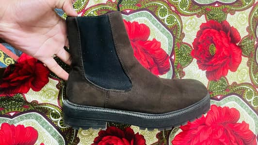 Suede leather chelsea