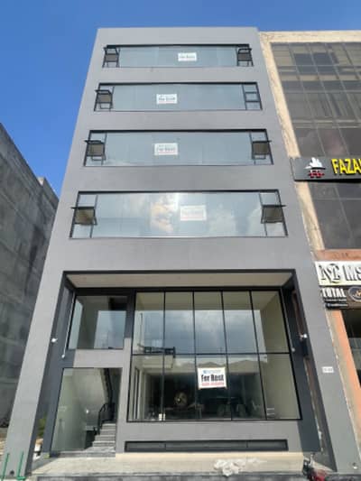 8 Marla Floor Space Available On Rent With 2 Bathrooms And 1 Kitchen In Phase 6 Dha Lahore