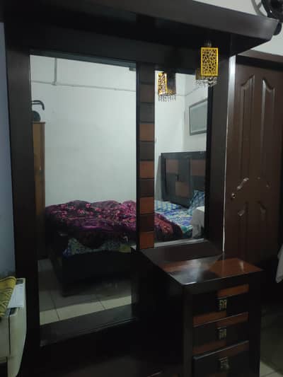 Dressing Table singhar maiz in Good Condition
