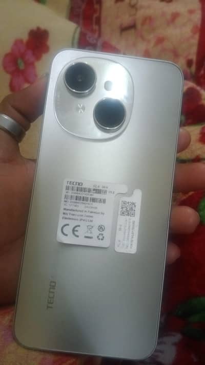 4+4 64 gb open box urgent sale