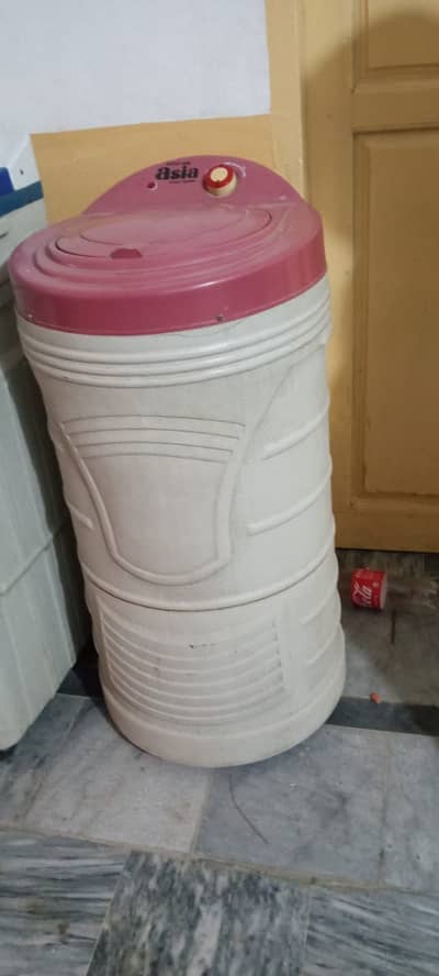 Machine in working condition one hand use