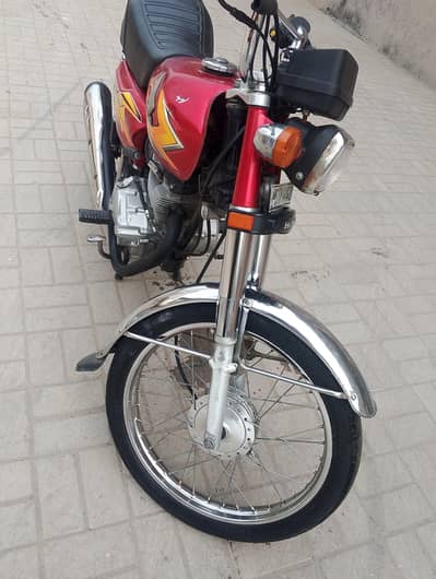 Honda 125 lush bik