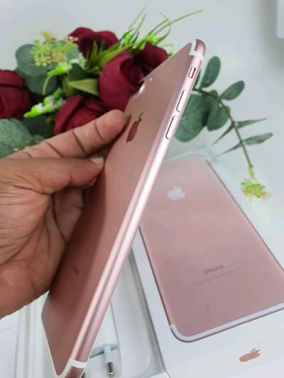 iPhone 7 plus 128 GB PTA approved full box for sale