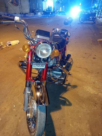 200 cc honda bike genuine like new conditin