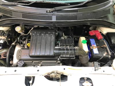 Suzuki swift DLS 1.3  Total Genuine