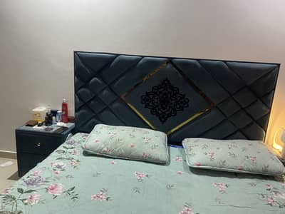 preloved almost new bed with 2 side tables for sale