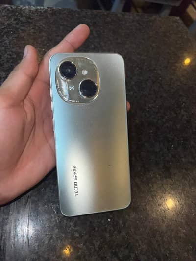 Tecno Spark Go 1
