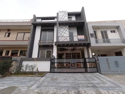 Double Storey New Real Picture Urgent Sale