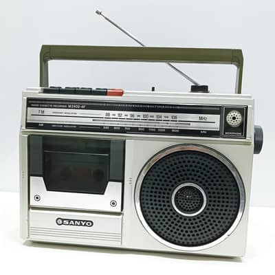 1980s Sanyo M2402-4F FM/AM Cassette Player Tape | Made in Japan