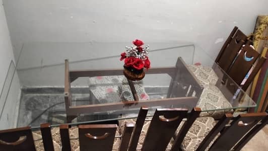 dinning table with 6 chairs