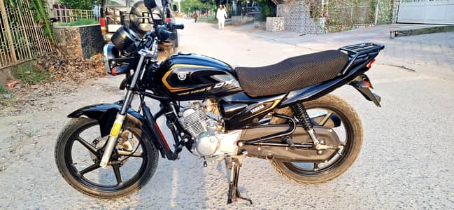 Yamaha YB 125Z-DX 2025