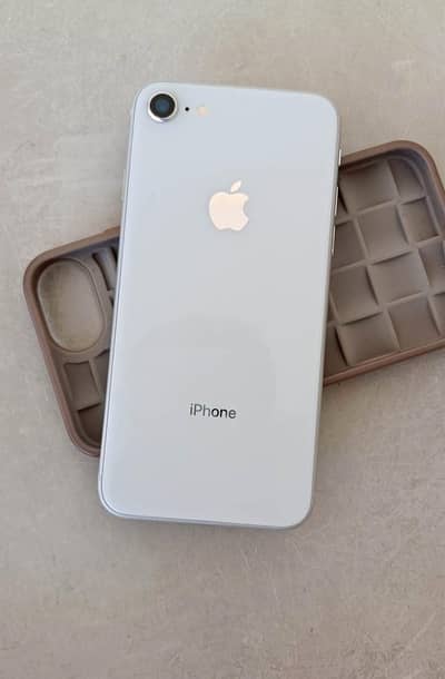 iphone 8 128GB full box Whatsapp no 03071462214