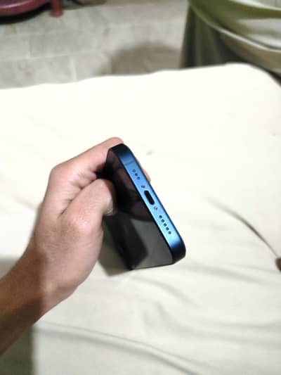 Iphone 13 10/10 condition whatsapp number 03292264339