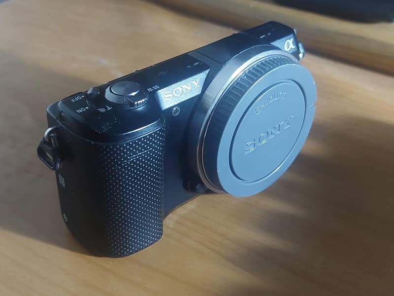 Sony A5000 Mirrorless Camera (small shutter problem) 3
