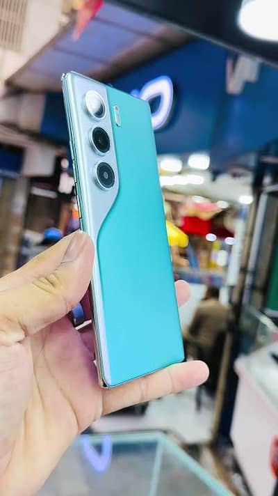 Tecno Camon 40 Pro  Exchange possible