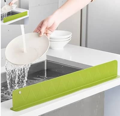 Kitchen Sink Splash Guard That Keeps Counters Dry  | Smart Kitchen