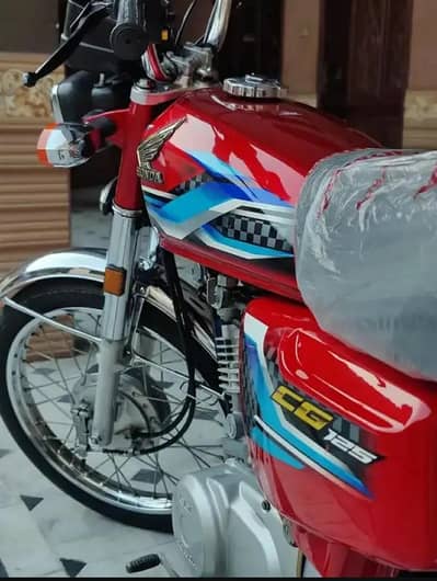 HONDA CG 125  MODEL 2024 REGISTRATION 2025