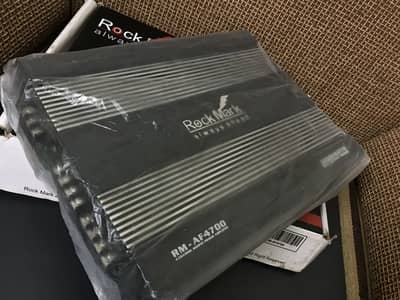 Car amplifier 4 channel rockmarks dual woofer boofer bofer wofer deck