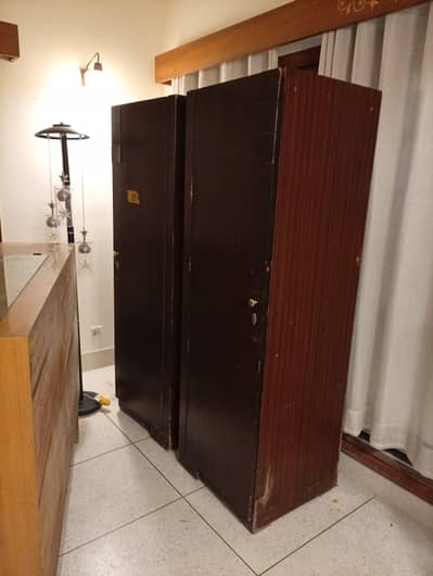 Wooden Wardrobe Almari