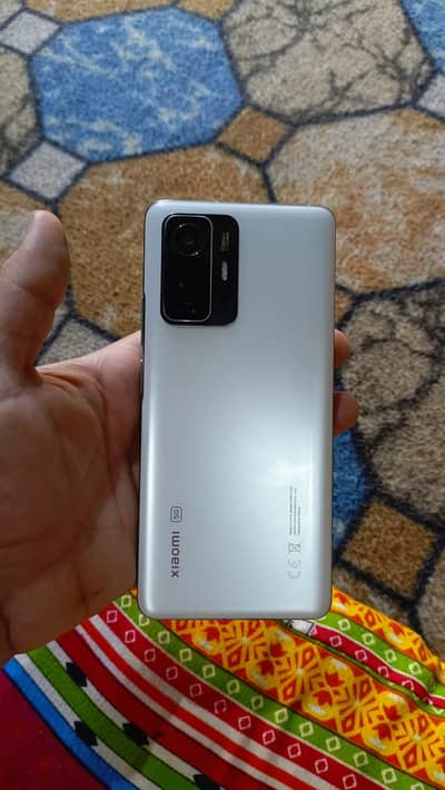 Xiaomi Mi 11 8Gb+128GB Condition 10/9 with box charger