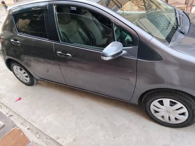 Toyota Vitz 2012