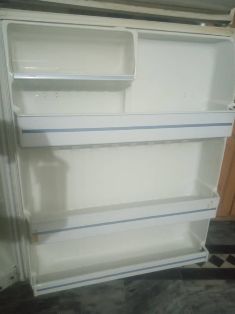 Refegrator 4