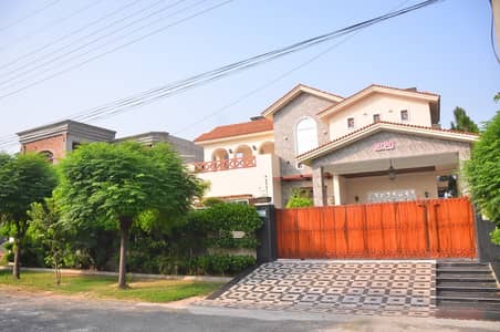2 Kanal Designer House For Sale Lawyer Housing Society