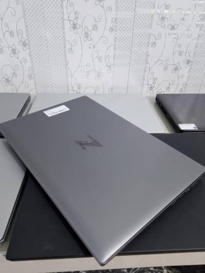 HP Elite Firefly G8 i5 11th Gen | Just Like New | 14 Days Warranty