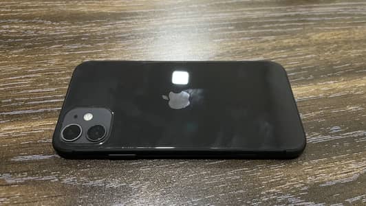 Apple iPhone 11 64GB Black W Original Cable