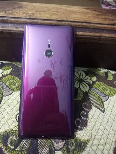 i sale my Sony xperia XZ3 whatapp num 03175784877