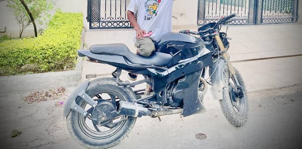 Suzuki GS 150 Modified