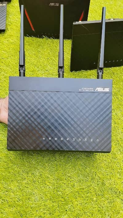 Asus RT-AC68U Ac1900 Dualband Long Range Wifi Router