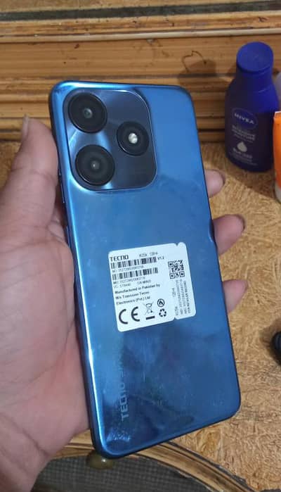 Tecno spark 10 pro 8 gb ram 128 gb rom neat just like new 03190584337