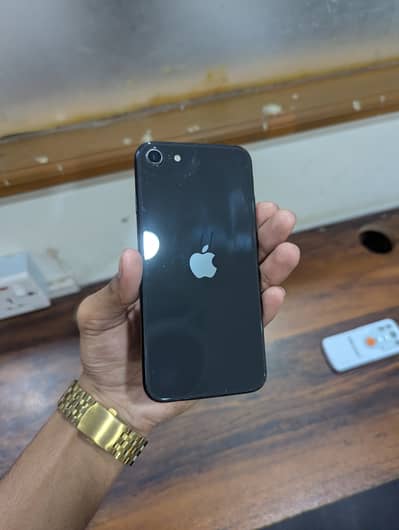 Fault Screen ka hai jo kay samne hi hai iske ilawa koi fault nahi hai.