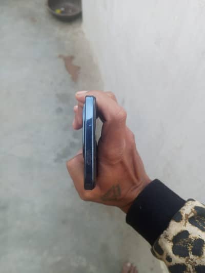 all ok h glass crack h bs front  se 16 256