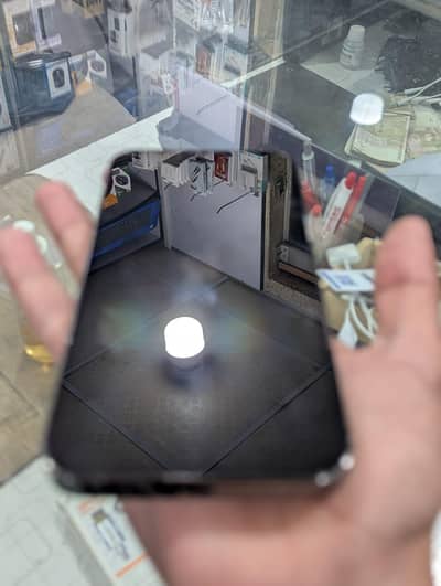 iPhone 13 pro FACTORY UNLOCK