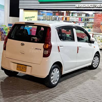 Daihatsu Mira 2013