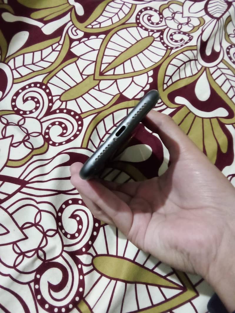 Iphone 11 lla model 3